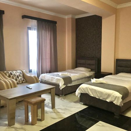 יירבאן Rp Hotel מראה חיצוני תמונה