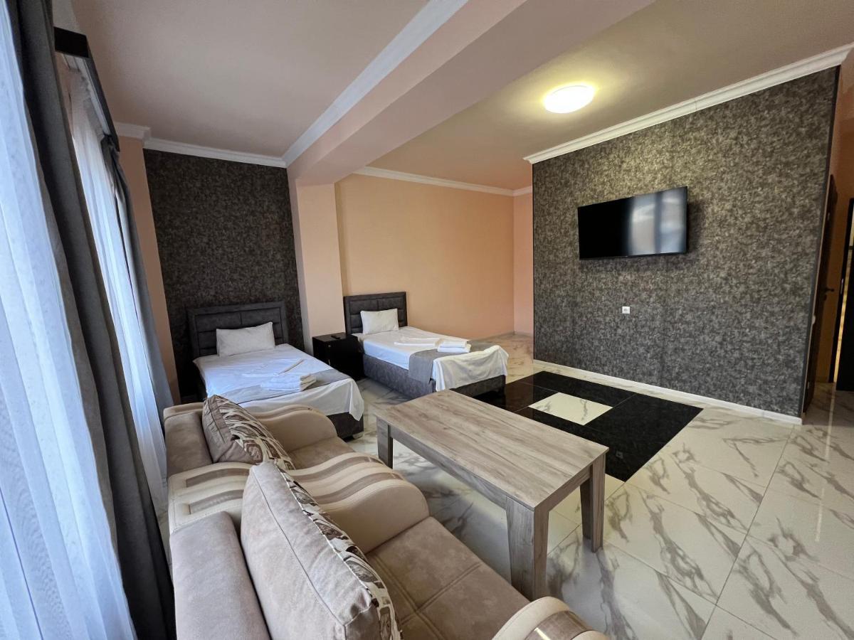 יירבאן Rp Hotel מראה חיצוני תמונה