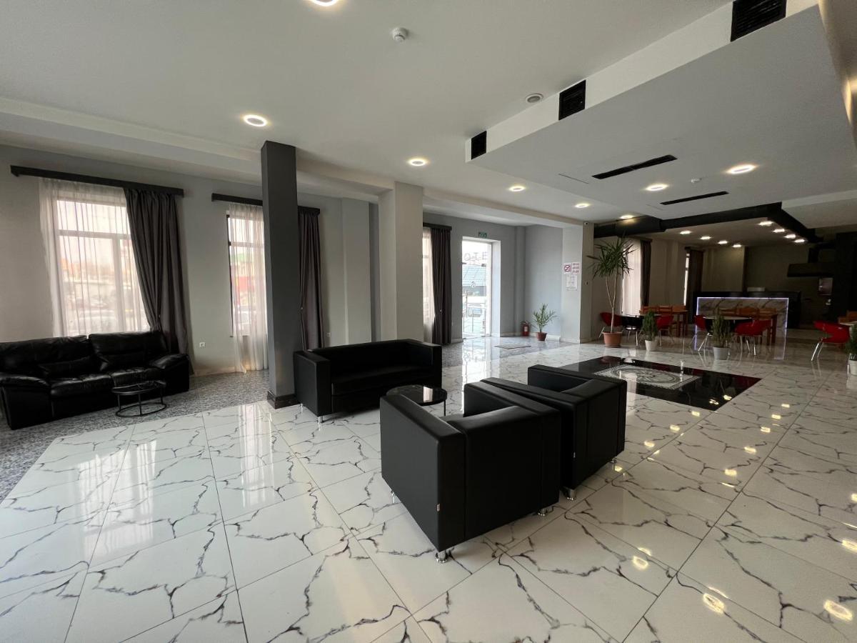 יירבאן Rp Hotel מראה חיצוני תמונה