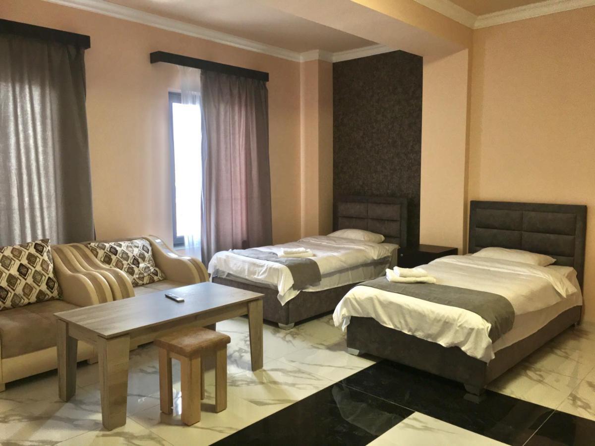 יירבאן Rp Hotel מראה חיצוני תמונה